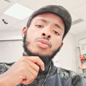 Meet your Posher, Dylan